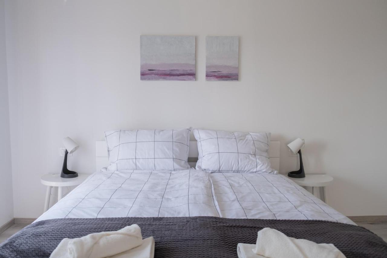Apartma Oddih Dutovlje エクステリア 写真
